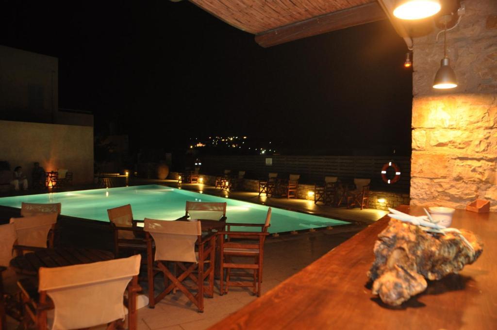 Petradi Aparthotel Livadi  Exterior photo