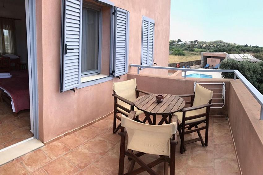 Petradi Aparthotel Livadi  Exterior photo